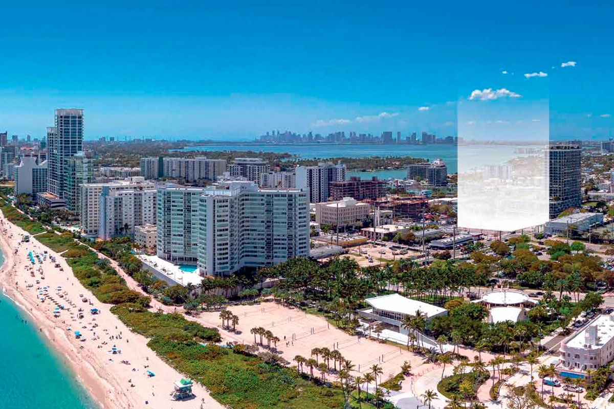 Miami Beach panoramic coastline view from Lummus Park